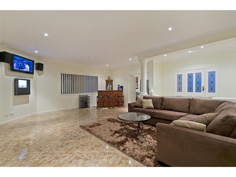 14 Sevenoaks Court, Worongary QLD 4213