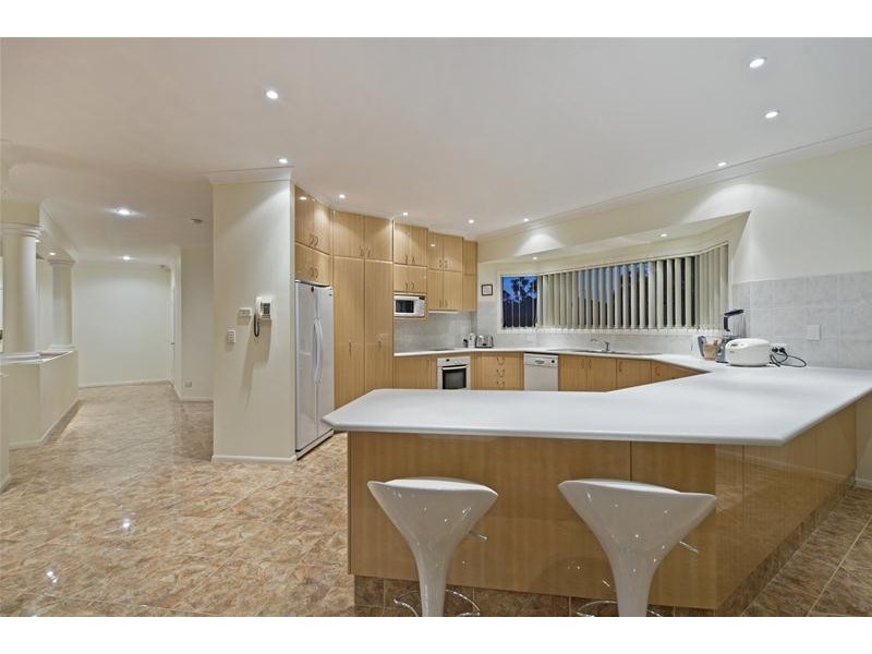 14 Sevenoaks Court, Worongary QLD 4213