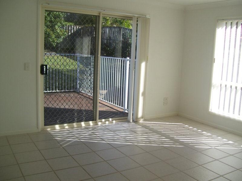 19 Beckington Terrace, Reedy Creek QLD 4227