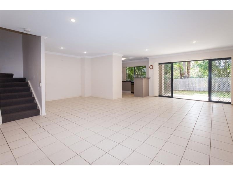 21B Geraldton Drive, Robina QLD 4226