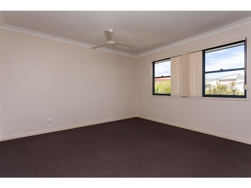 21B Geraldton Drive, Robina QLD 4226