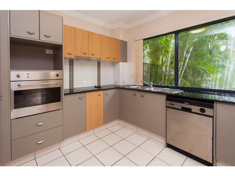 21B Geraldton Drive, Robina QLD 4226