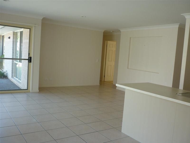 23 Marks Drive, Varsity Lakes QLD 4227