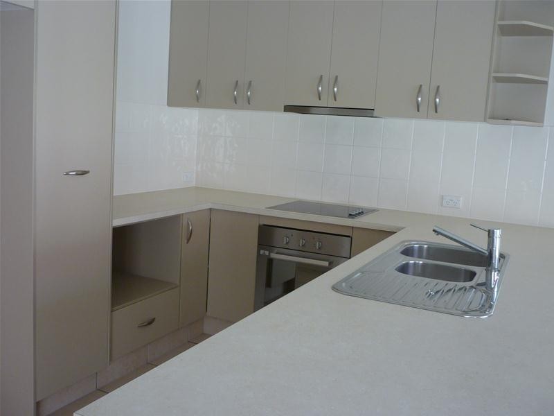 23 Marks Drive, Varsity Lakes QLD 4227