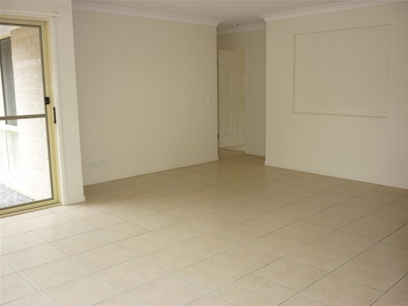 23 Marks Drive, Varsity Lakes QLD 4227