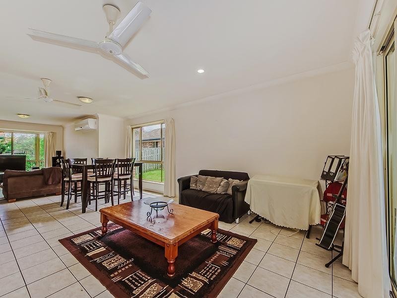 20 Swanton Drive, Mudgeeraba QLD 4213