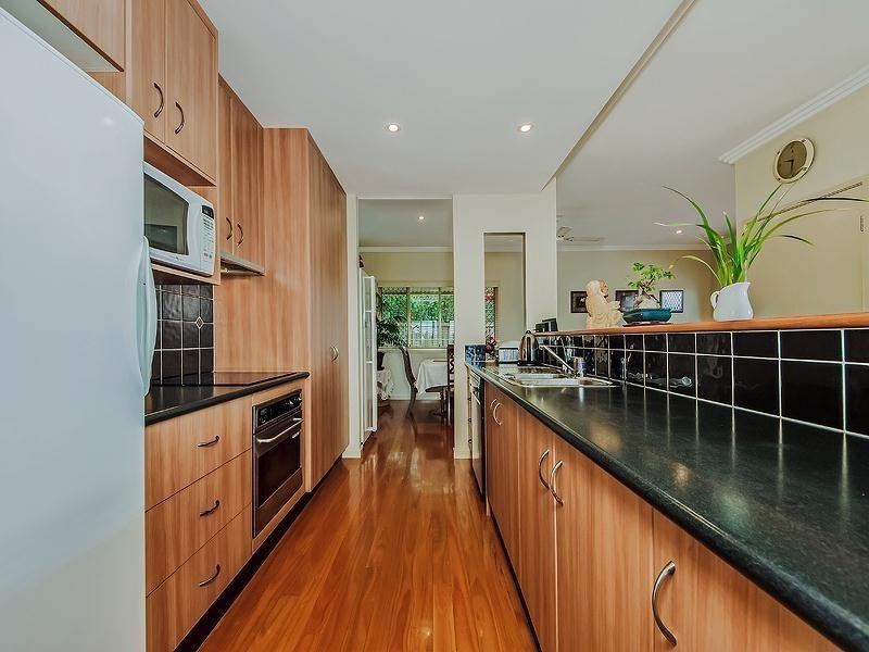 4/11 Winton Terrace, Varsity Lakes QLD 4227