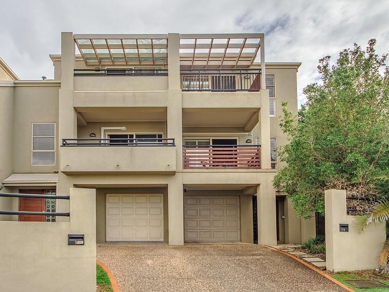 4/11 Winton Terrace, Varsity Lakes QLD 4227