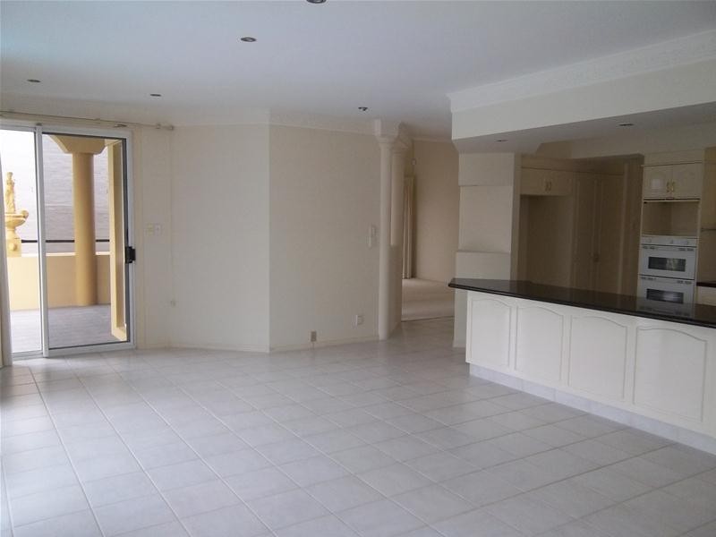 50 Concord Circuit, Robina QLD 4226