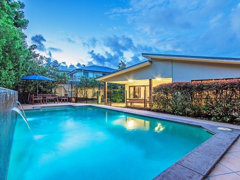 4 Corvus Way, Robina QLD 4226