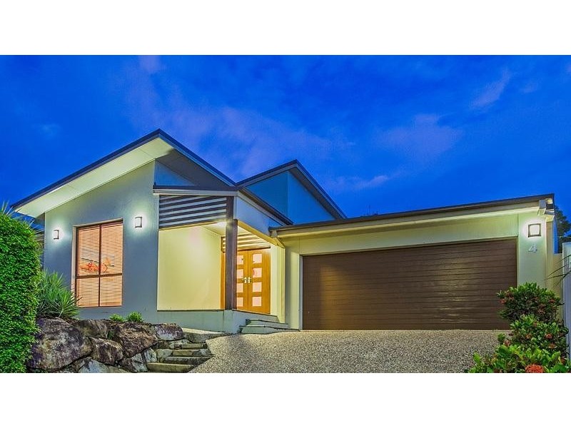 4 Corvus Way, Robina QLD 4226