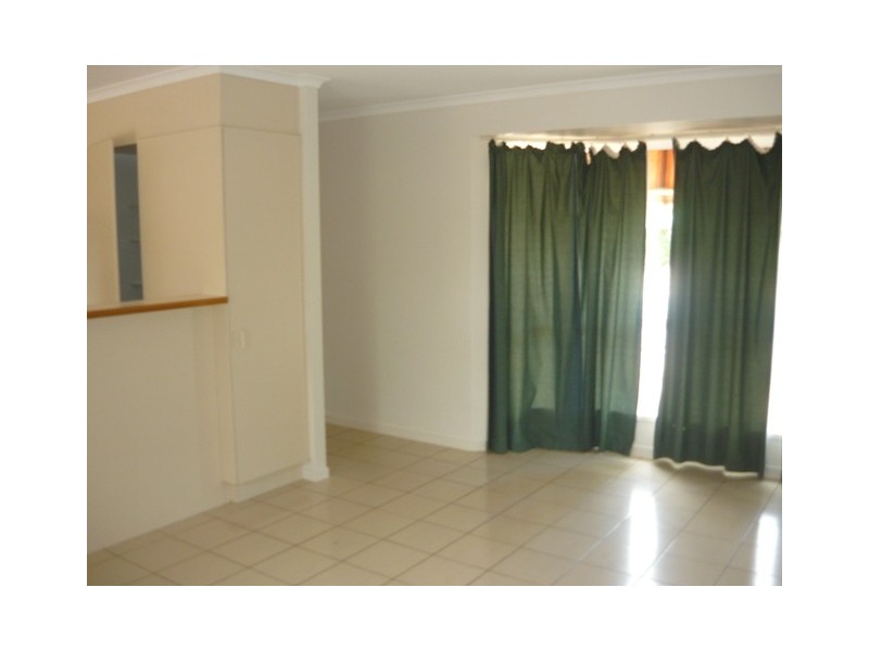 2 Resort Drive, Robina QLD 4226