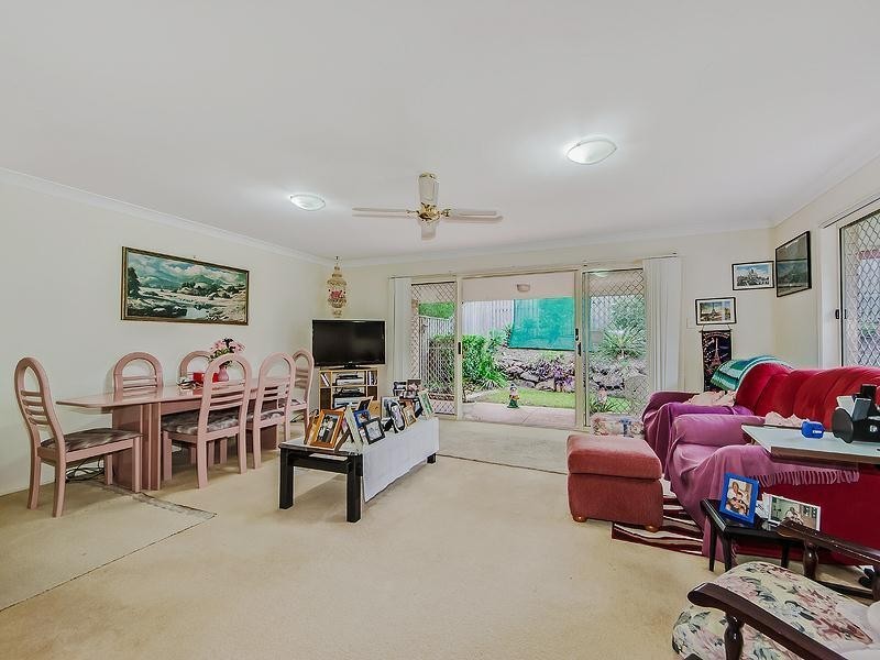 2/27 Mountain Ash Circuit, Robina QLD 4226