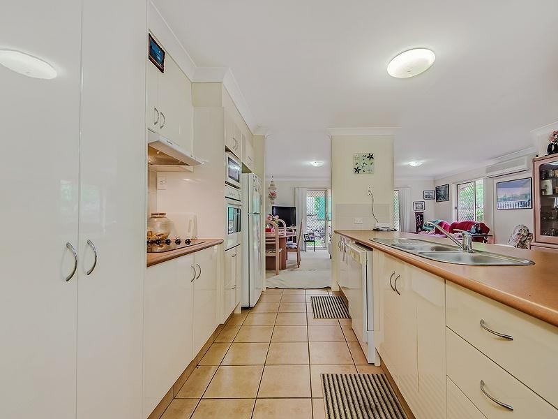 2/27 Mountain Ash Circuit, Robina QLD 4226