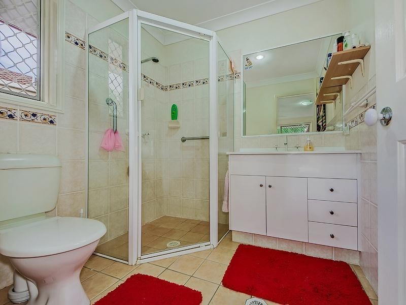 2/27 Mountain Ash Circuit, Robina QLD 4226