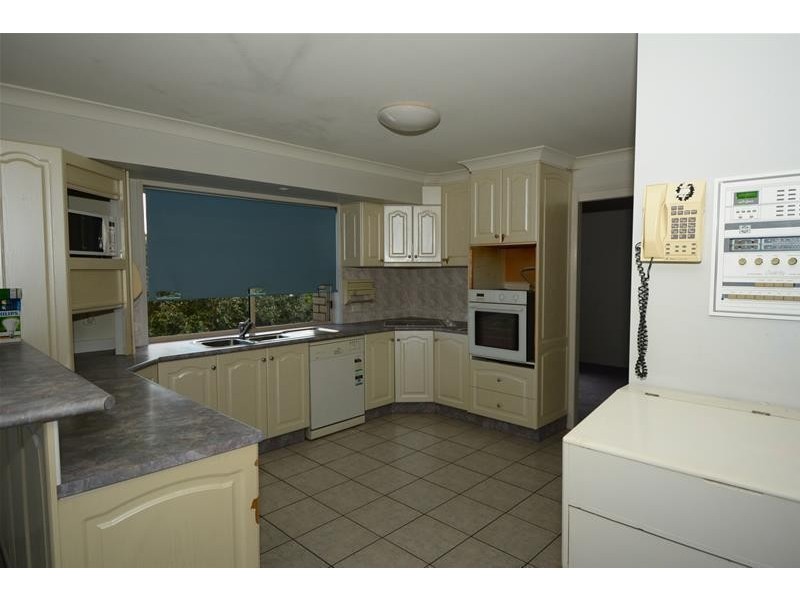 36 Breakwater Road, Robina QLD 4226