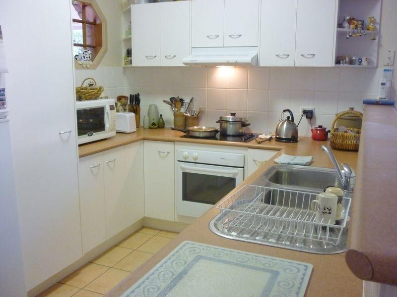 8 Ranier Crescent, Varsity Lakes QLD 4227