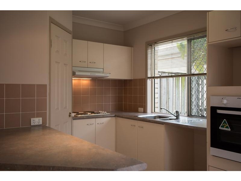 8 Dartmouth Court, Robina QLD 4226