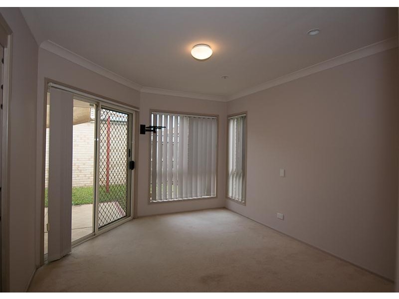 8 Dartmouth Court, Robina QLD 4226