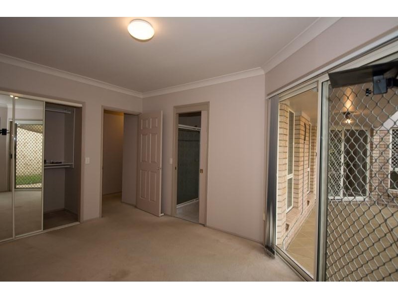 8 Dartmouth Court, Robina QLD 4226