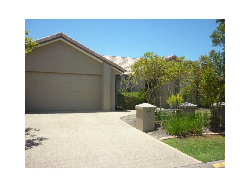 1 Greendale Place, Burleigh Waters QLD 4220