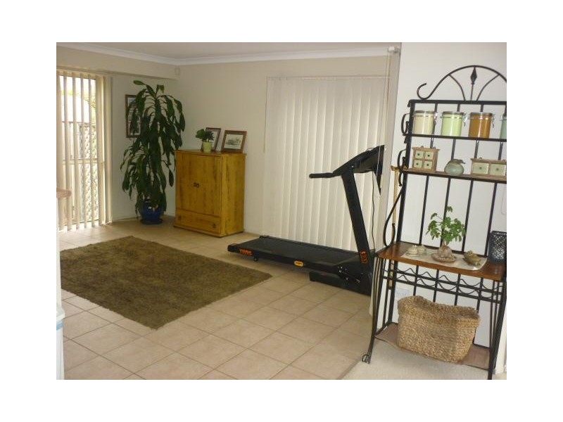 1 Greendale Place, Burleigh Waters QLD 4220