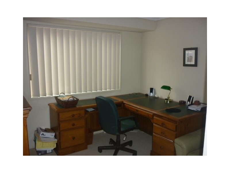 1 Greendale Place, Burleigh Waters QLD 4220