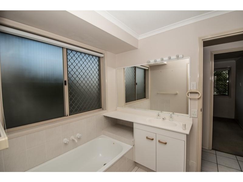 103 Highfield Drive, Merrimac QLD 4226