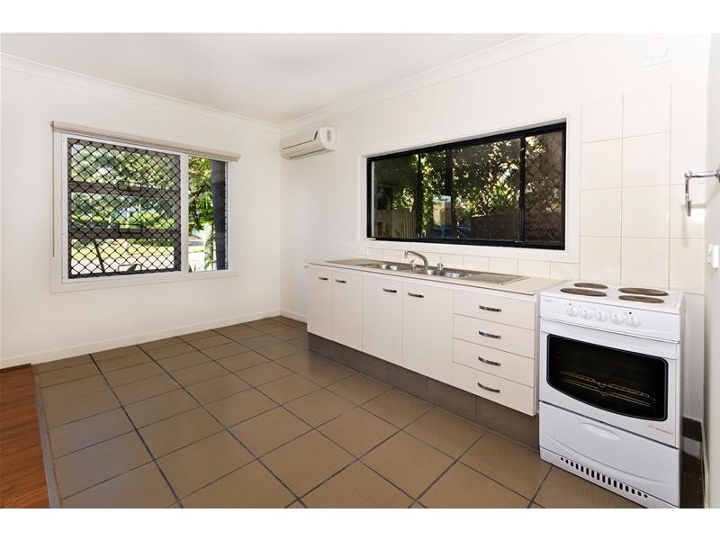1/24 Peninsular Drive, Surfers Paradise QLD 4217