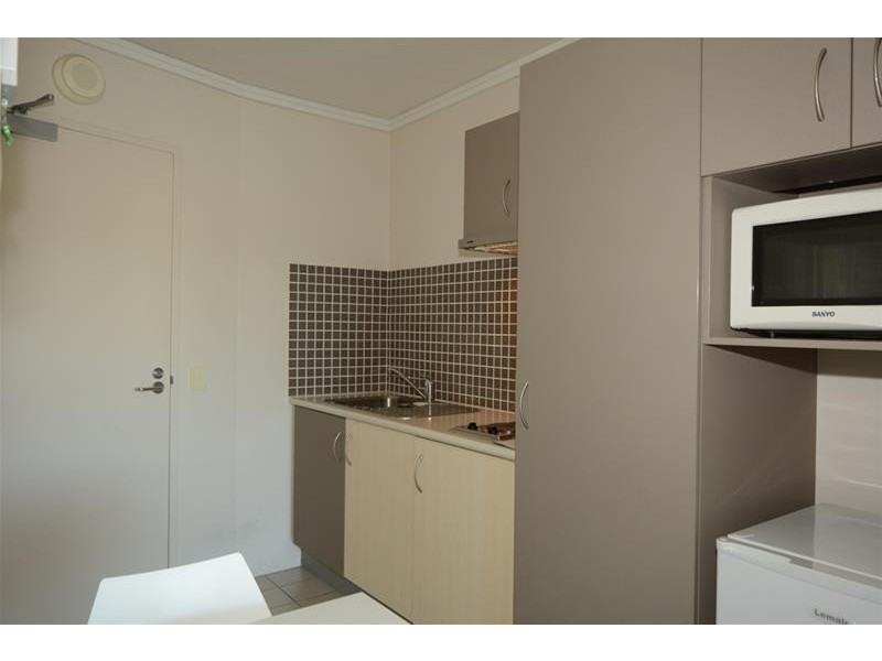 433/25 Lake Orr Drive, Robina QLD 4226