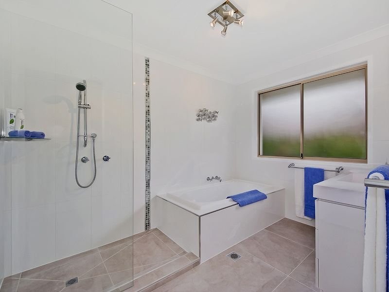 17 Hindmarsh Court, Robina QLD 4226