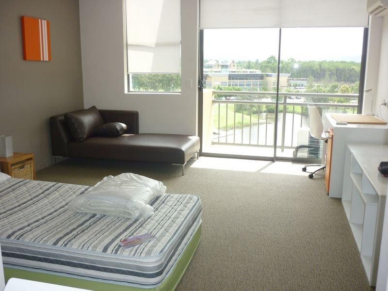 701/25 Lake Orr Drive, Robina QLD 4226