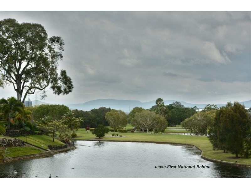 50 Concord Circuit, Robina QLD 4226