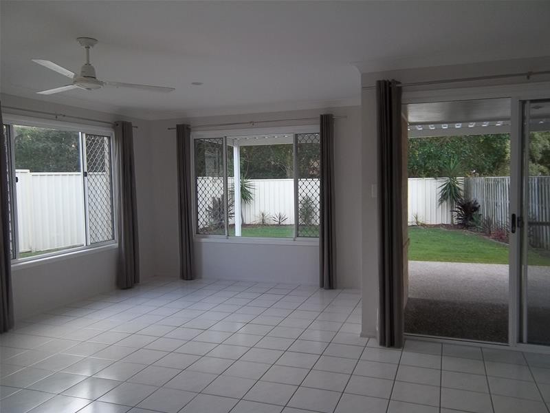 2 Glenhaven Court, Merrimac QLD 4226