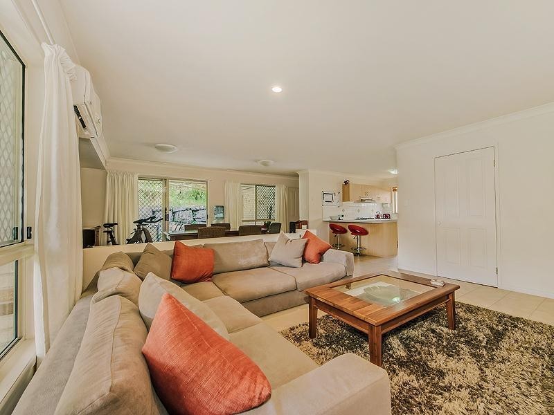 49 Ellis Drive, Mudgeeraba QLD 4213