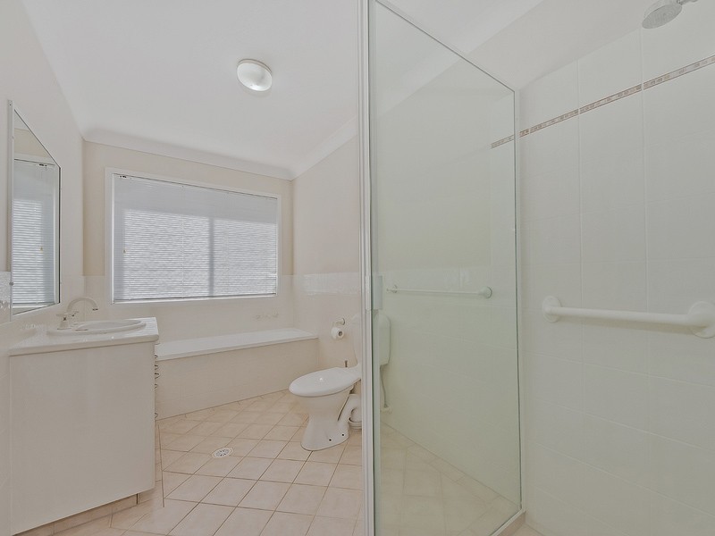 8/45 Swanton Drive, Mudgeeraba QLD 4213