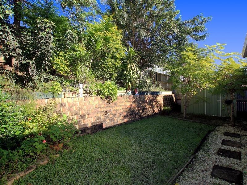 2/44 Cheltenham Drive, Robina QLD 4226