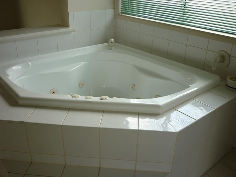 110 Swanton Drive, Mudgeeraba QLD 4213