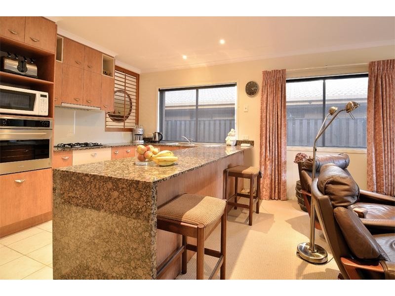 111/136 Palm Meadows Drive, Carrara QLD 4211