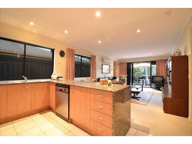 111/136 Palm Meadows Drive, Carrara QLD 4211