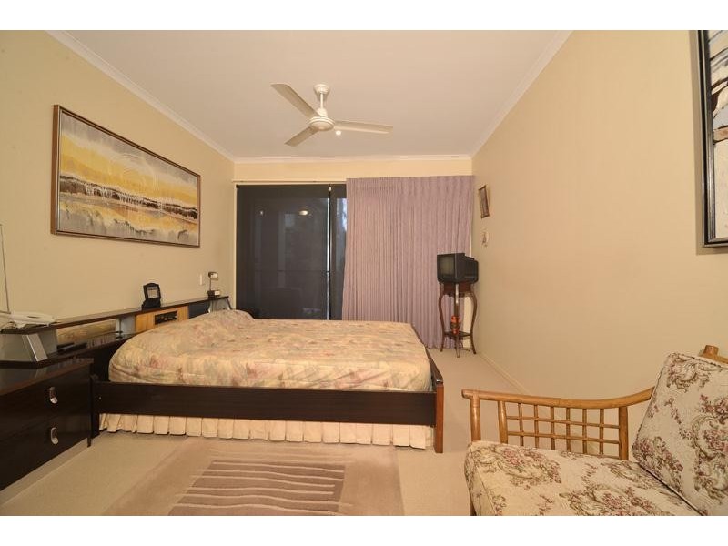 111/136 Palm Meadows Drive, Carrara QLD 4211