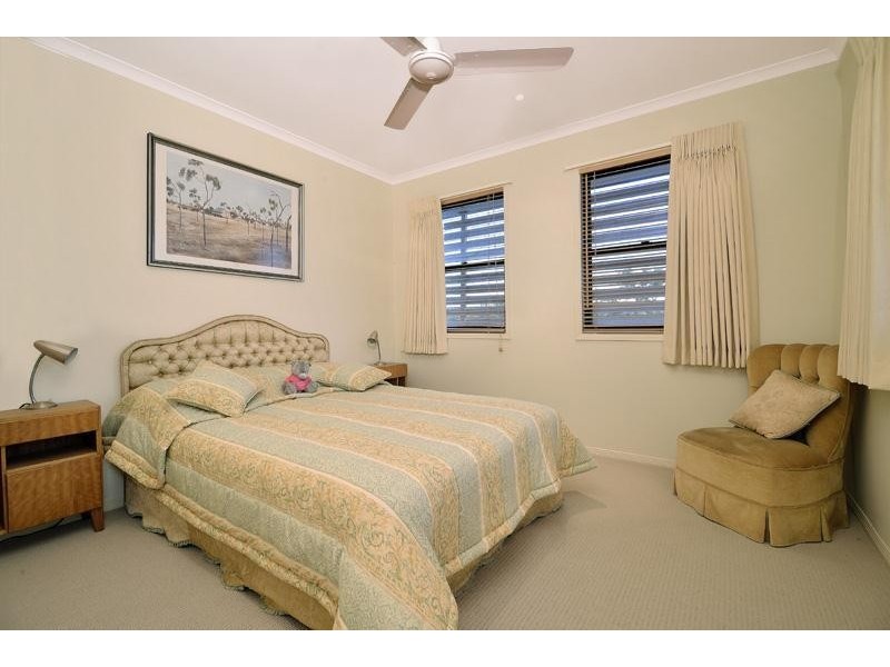 111/136 Palm Meadows Drive, Carrara QLD 4211