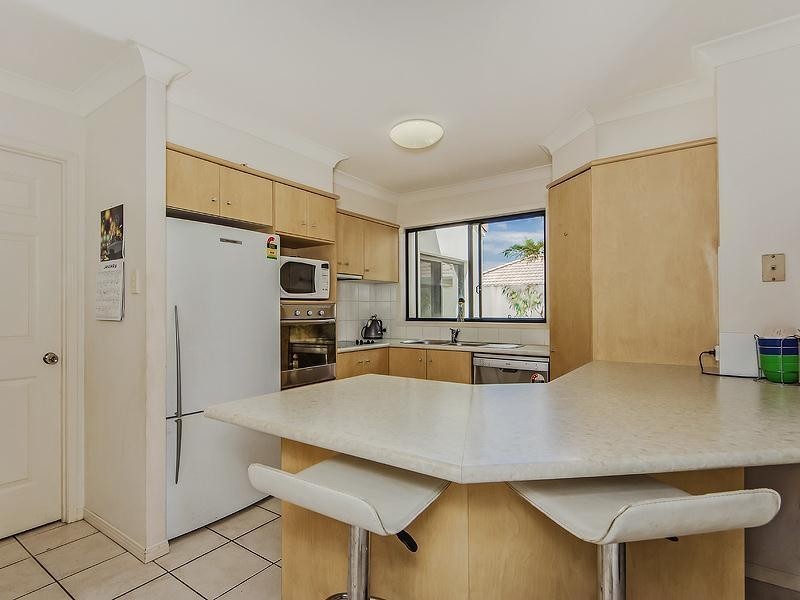 14 Corina Close, Robina QLD 4226