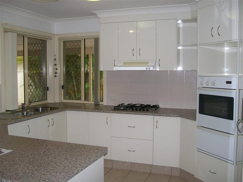 30 Cedarwood Crescent, Robina QLD 4226