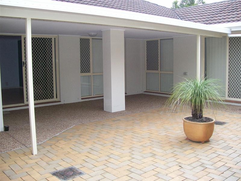 30 Cedarwood Crescent, Robina QLD 4226