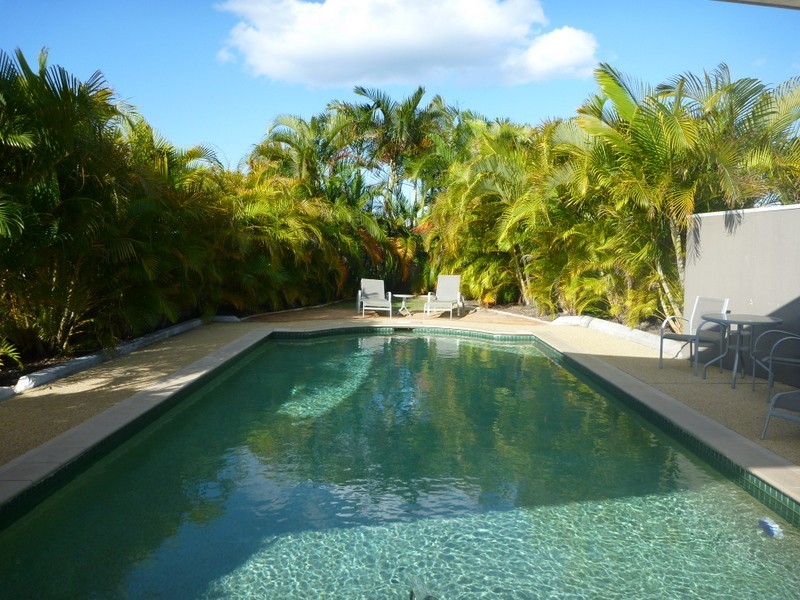 11/323 Christine Avenue, Varsity Lakes QLD 4227