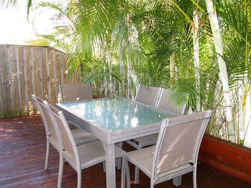 11/323 Christine Avenue, Varsity Lakes QLD 4227