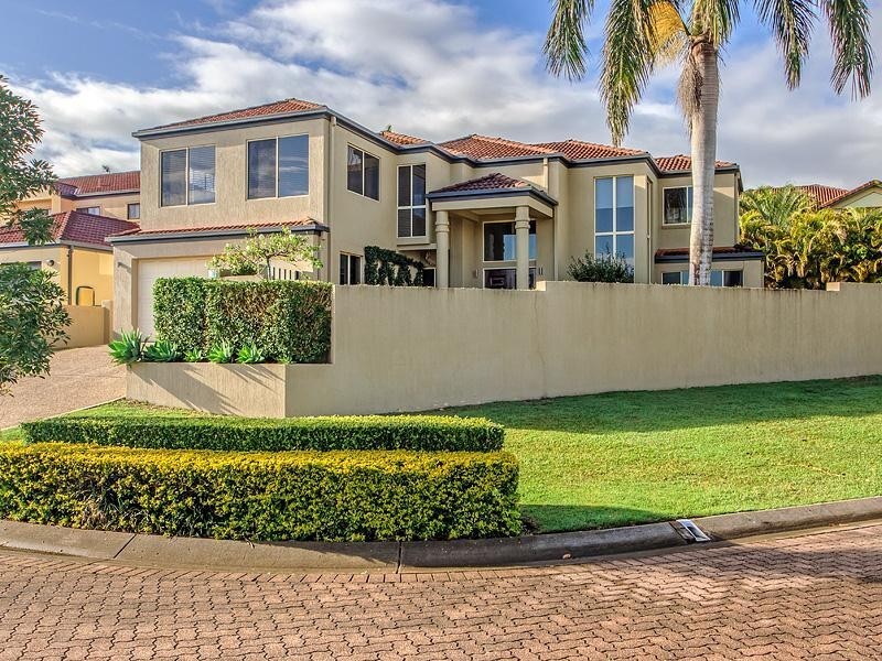 24/178 Palm Meadows Drive, Carrara QLD 4211