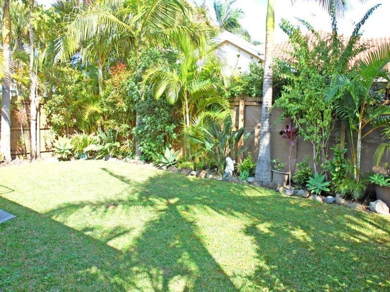 3/4 Yodelay Street, Varsity Lakes QLD 4227