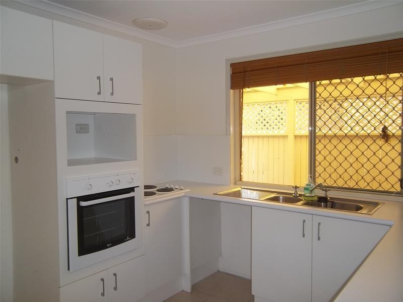 3/4 Yodelay Street, Varsity Lakes QLD 4227